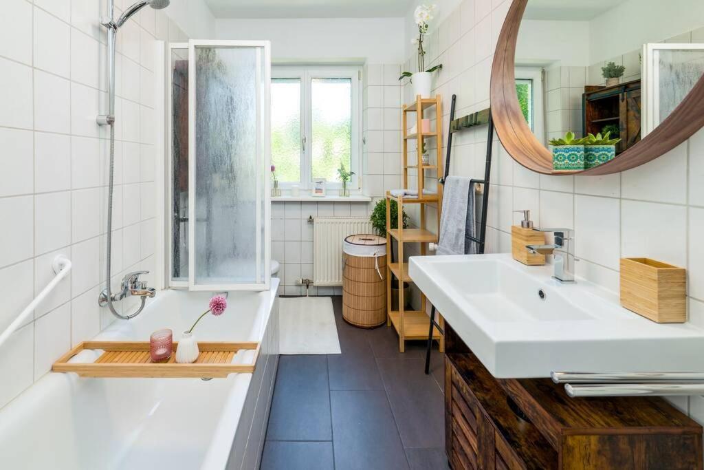 Eg Rechts -Wunderschone 80M² Grosse 3-Zimmer City Wohnung Nahe Salzburg Freilassing Extérieur photo